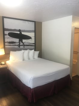 Standard Room, 2 Queen Beds, Non Smoking