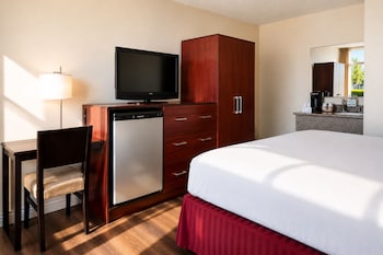 Standard Room, 1 Queen Bed, Non Smoking