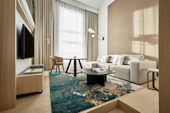 Club Room, 1 Bedroom