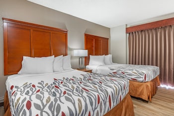 Suite, 2 Queen Beds, Accessible, Non Smoking (Roll-In Shower)