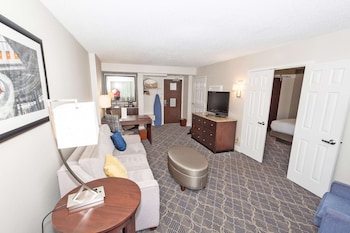 Suite, Accessible, Bathtub