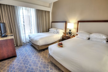 Suite, 2 Queen Beds, Non Smoking