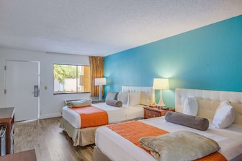 Room, 2 Queen Beds, Accessible, Non Smoking