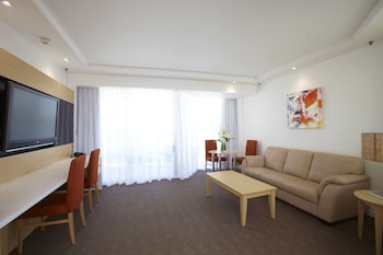 Deluxe Suite