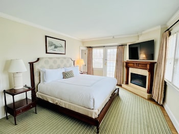 Presidential Suite, Multiple Beds