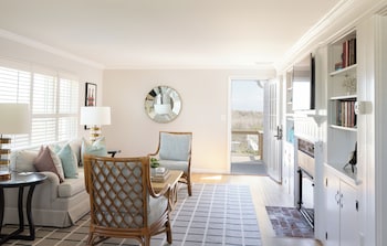 Suite, 2 Queen Beds, Ocean View (Master)