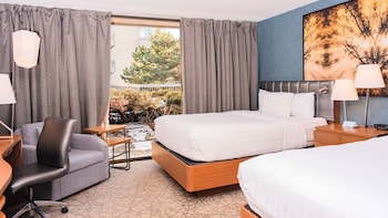 Standard Room, 2 Queen Beds (Pet Friendly)