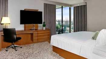 Premium Room, 1 King Bed