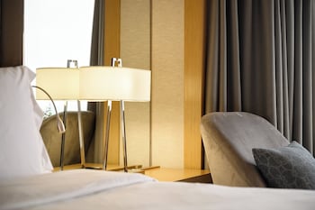 Presidential Suite (Presidential Suite)
