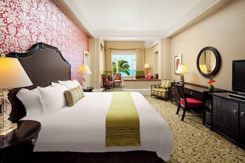 Historic Ocean Deluxe 1 King or 2 Double