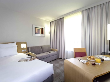 Superior Room, 1 Queen Bed with Sofa bed