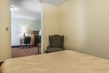 1 Double Bed, Suite, Nonsmoking, Upgrade