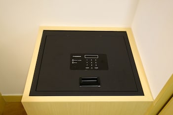 Pacific Premier - Double Bed