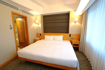 Grand Studio - King Bed