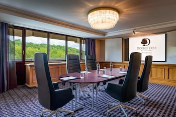 Business Room, 1 King Bed (Deluxe)