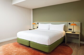 Premium Room, 1 King Bed