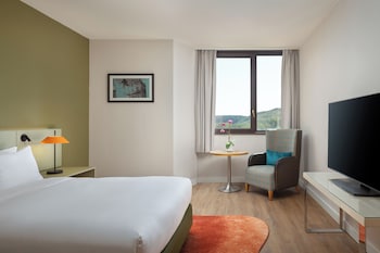 Double Room, 1 Queen Bed