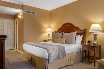 Premier Room, 1 King Bed