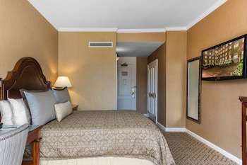 Room, 1 Queen Bed (Courtyard)