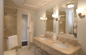 Deluxe Studio Suite