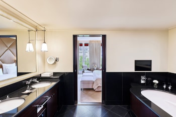 Grand Suite (Prestige Champs-Elysées)