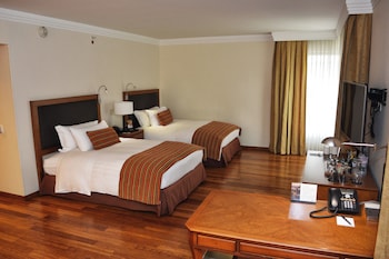 Classic Room, 2 Double Beds, Accessible