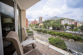 Classic Room, 1 Queen Bed, Balcony
