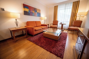 Junior Suite, 1 Queen Bed