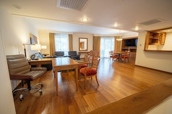 Suite, 1 King Bed