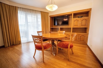 Suite, 1 King Bed