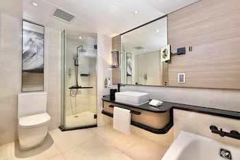 Deluxe Harbourview Room