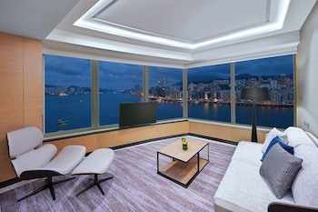 Tower Premium Harbourview Suite