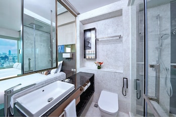 Tower Harbourview room