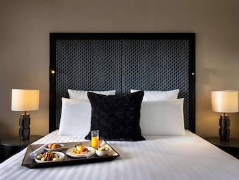 Superior Room, 1 Queen Bed