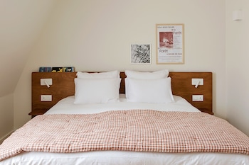 Classic Single Room
