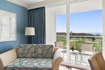 Room, 2 Queen Beds, Non Smoking, Partial Ocean View