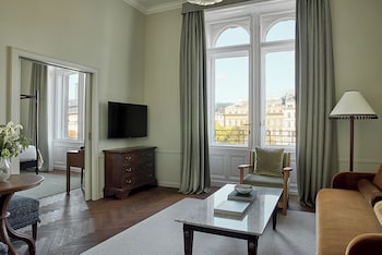 Suite, Balcony, Park View