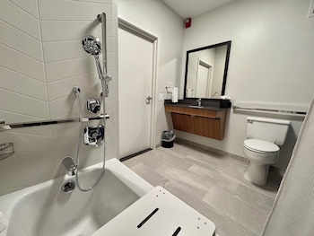 Room, 1 King Bed, Accessible Bathtub