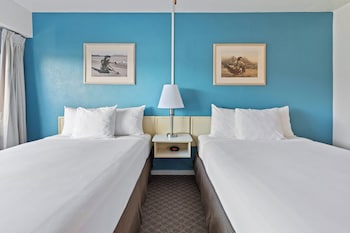 Standard Room, 2 Double Beds