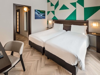 Classic Twin Room