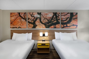 Room, 2 Queen Beds, Non Smoking