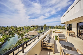 Palace One Bedroom Suite, 1 King Bed, Ocean View