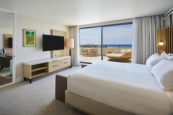 Palace One Bedroom Suite, 1 King Bed, Ocean View