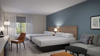Studio, Multiple Beds