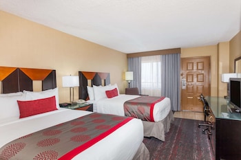 Room, 2 Double Beds, Non Smoking, Bay View (Upper Floor)