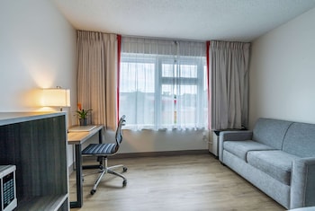 Room, 1 King Bed, Non Smoking (Second Floor)