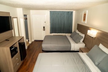 Standard Room, 2 Queen Beds, Non Smoking