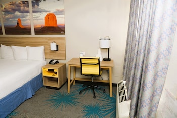Standard Room, 1 King Bed, Accessible