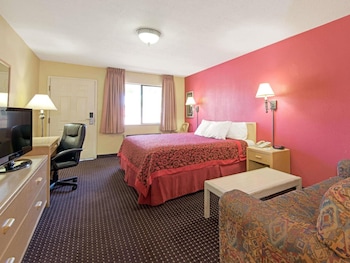 Room, 1 King Bed, Non Smoking (Efficiency)
