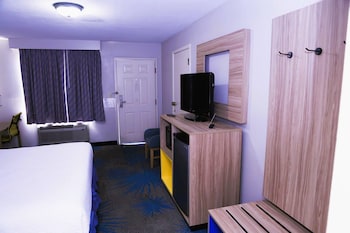Standard Room, 1 King Bed, Accessible